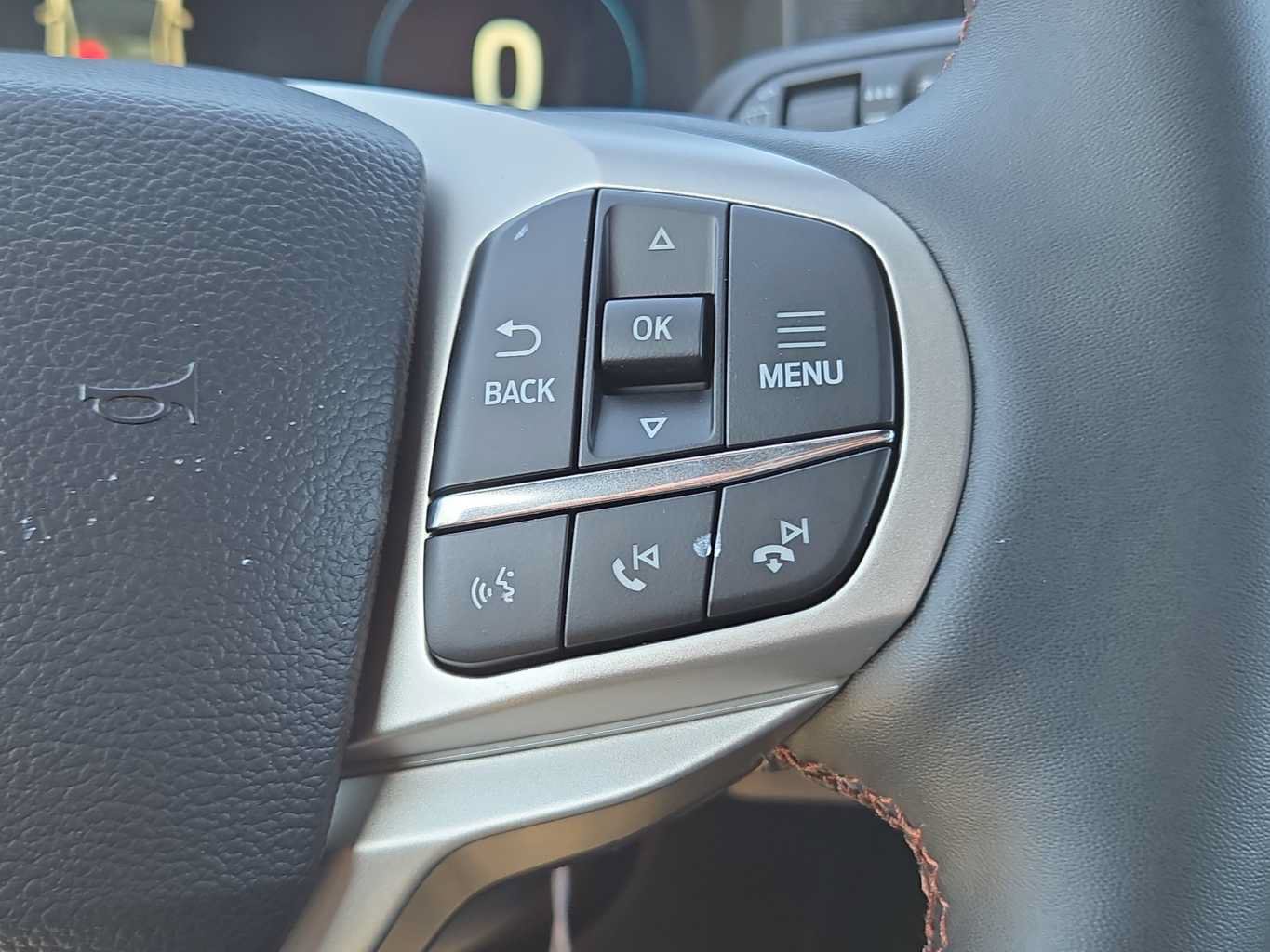 New 2027 Ford Explorer Active w/ Active Comfort Package RWD image 21