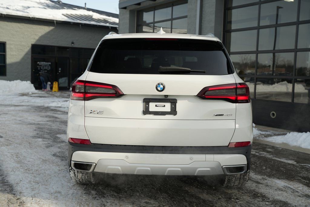 Used 2022 BMW X5 xDrive40i w/ Luxury Seating Package image 15