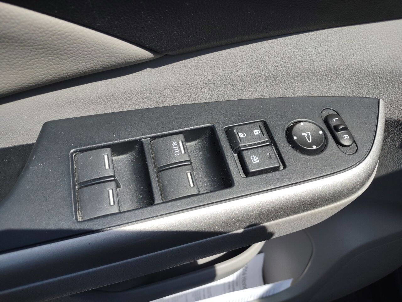 Used 2014 Honda CR-V EX-L image 11