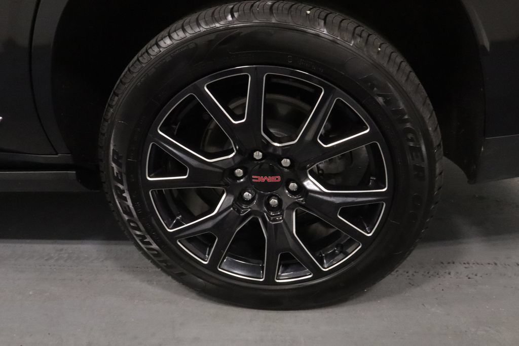 Used 2024 GMC Yukon Denali Ultimate AWD/4WD image 24