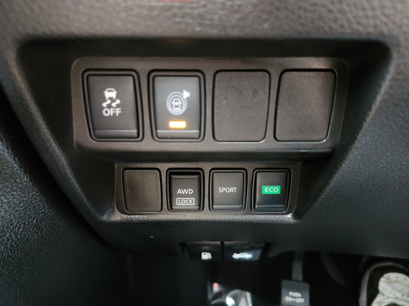 Used 2017 Nissan Rogue S AWD/4WD image 22