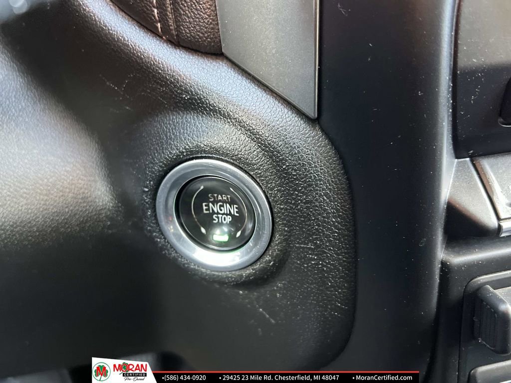 Used 2021 Chevrolet Silverado 2500 LT w/ Convenience Package image 23