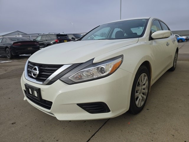 Used 2018 Nissan Altima 2.5 S w/ S Convenience Package image 4