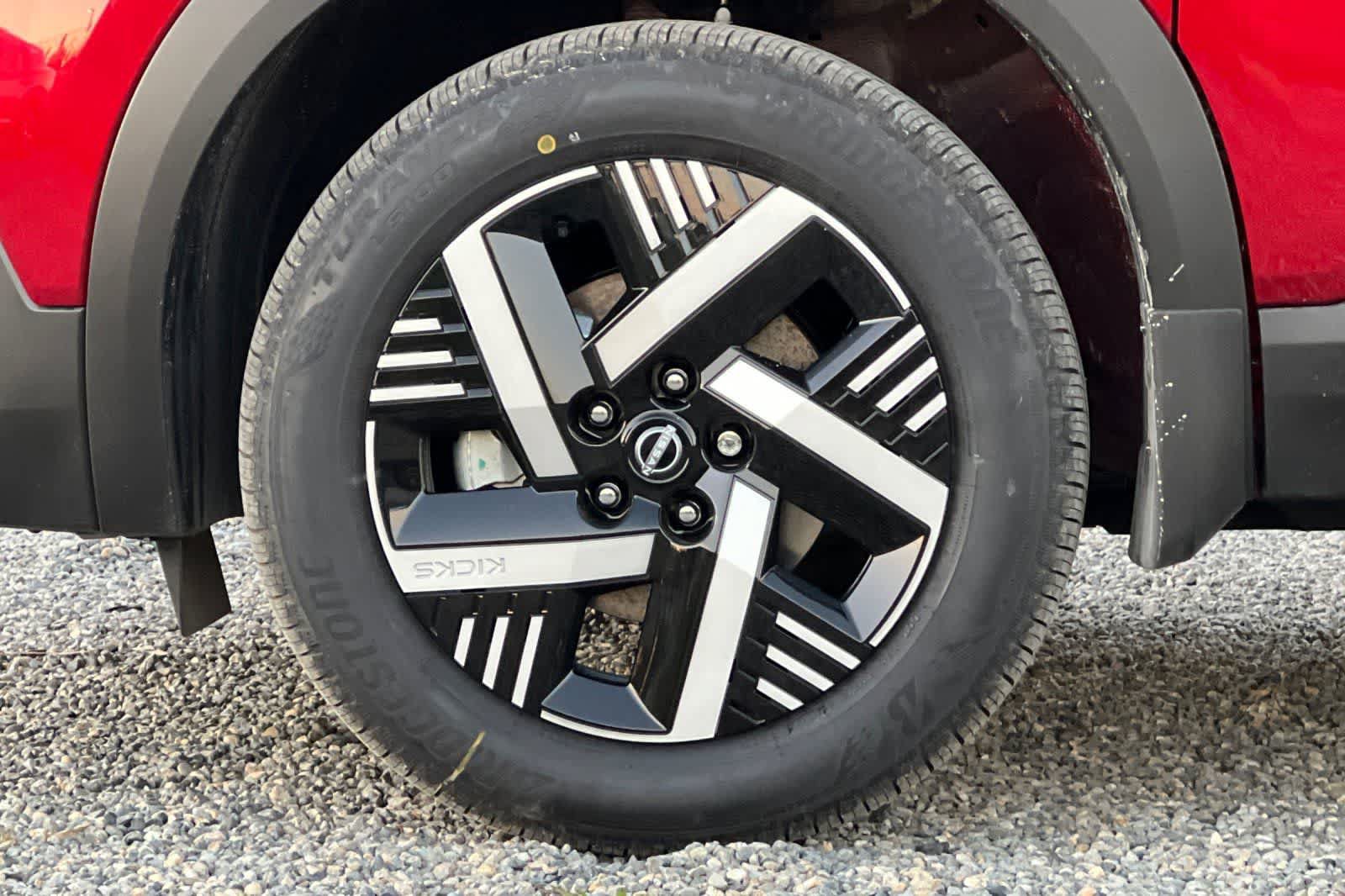 New 2026 Nissan Kicks SV FWD image 30