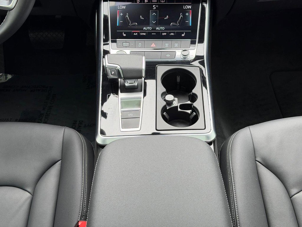 Used 2025 Audi Q7 2.0T Premium w/ Convenience Plus Package image 15