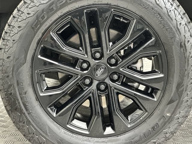 Used 2021 Ford F150 XLT w/ Equipment Group 302A High AWD/4WD image 10