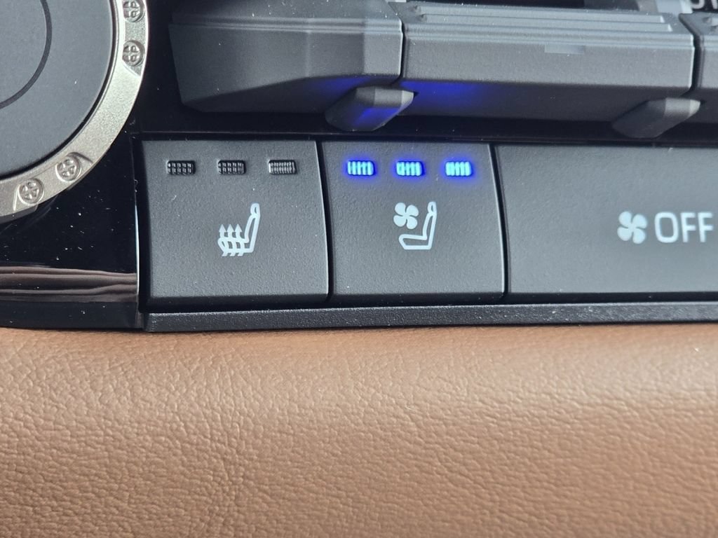 New 2026 Toyota Tundra 1794 Edition AWD/4WD image 10