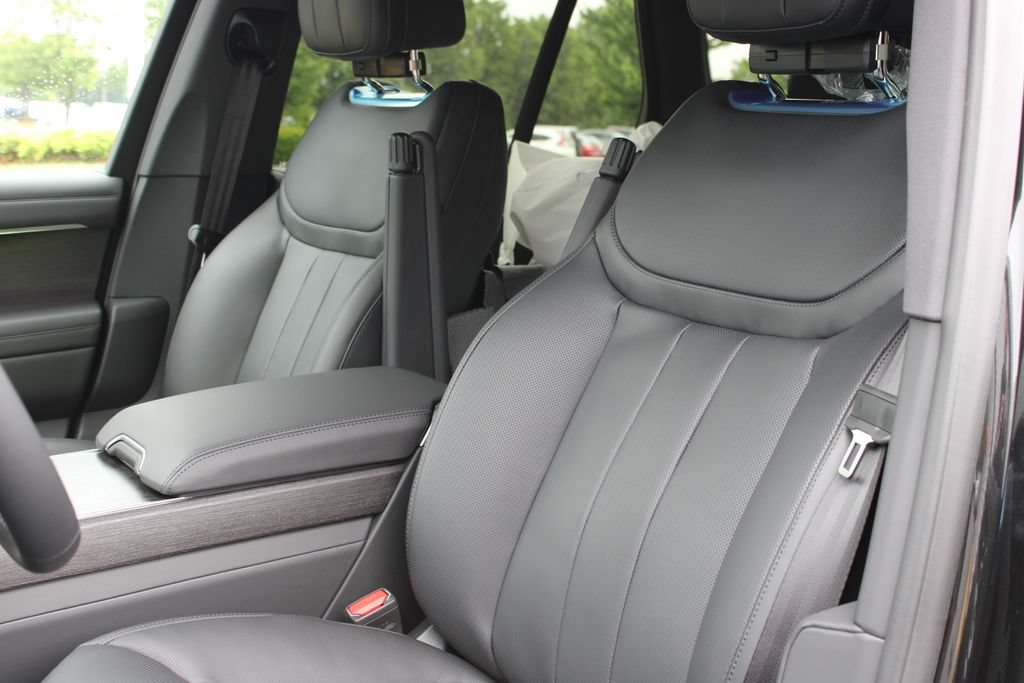 New 2026 Land Rover Range Rover SE AWD/4WD image 8