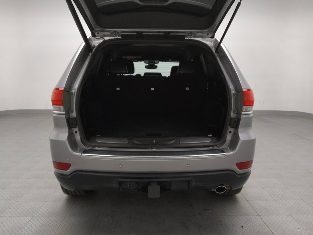Used 2018 Jeep Grand Cherokee Limited w/ Trailer Tow Group IV image 29
