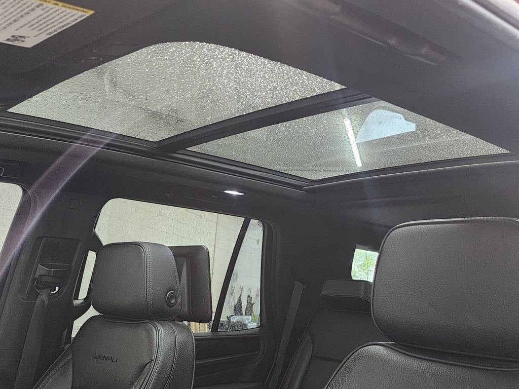 Used 2021 GMC Yukon Denali image 23