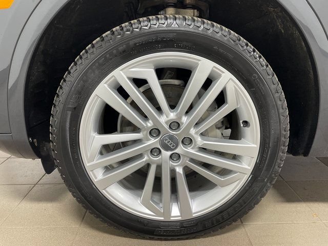Used 2018 Audi Q5 Prestige w/ Prestige Package AWD/4WD image 9