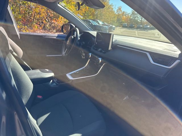 Used 2023 Toyota RAV4 LE image 15