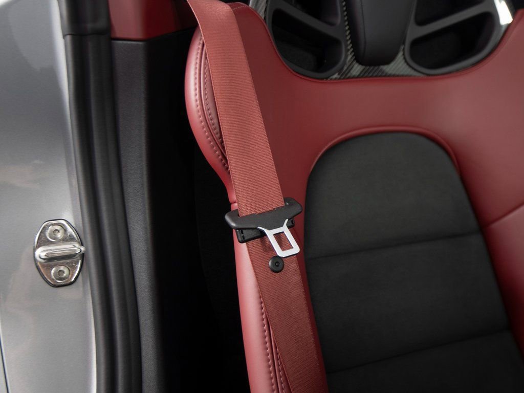 Certified 2023 Porsche 718 Boxster Spyder RWD image 38