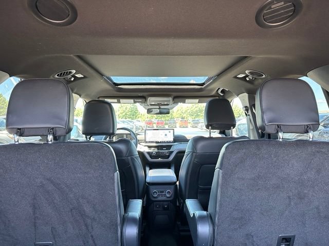 Certified 2025 Ford Explorer ST AWD/4WD image 12