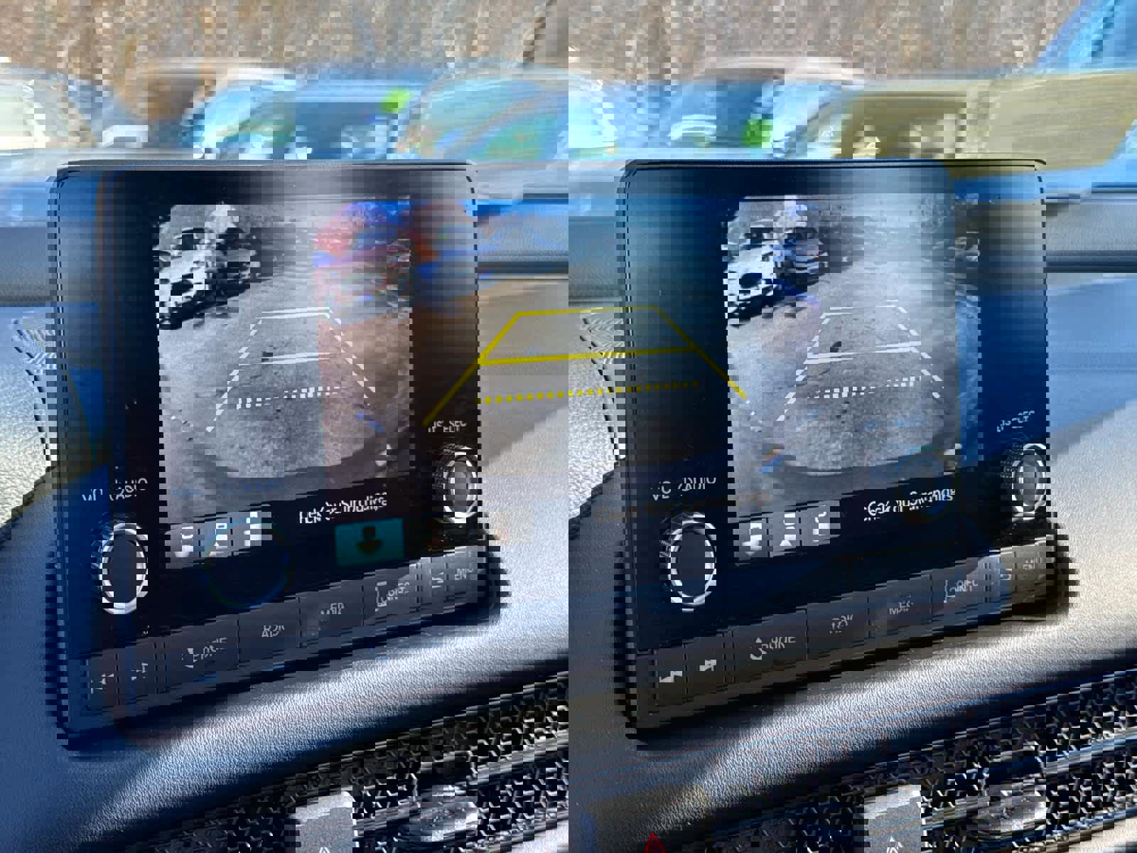 Certified 2025 Honda HR-V LX image 28