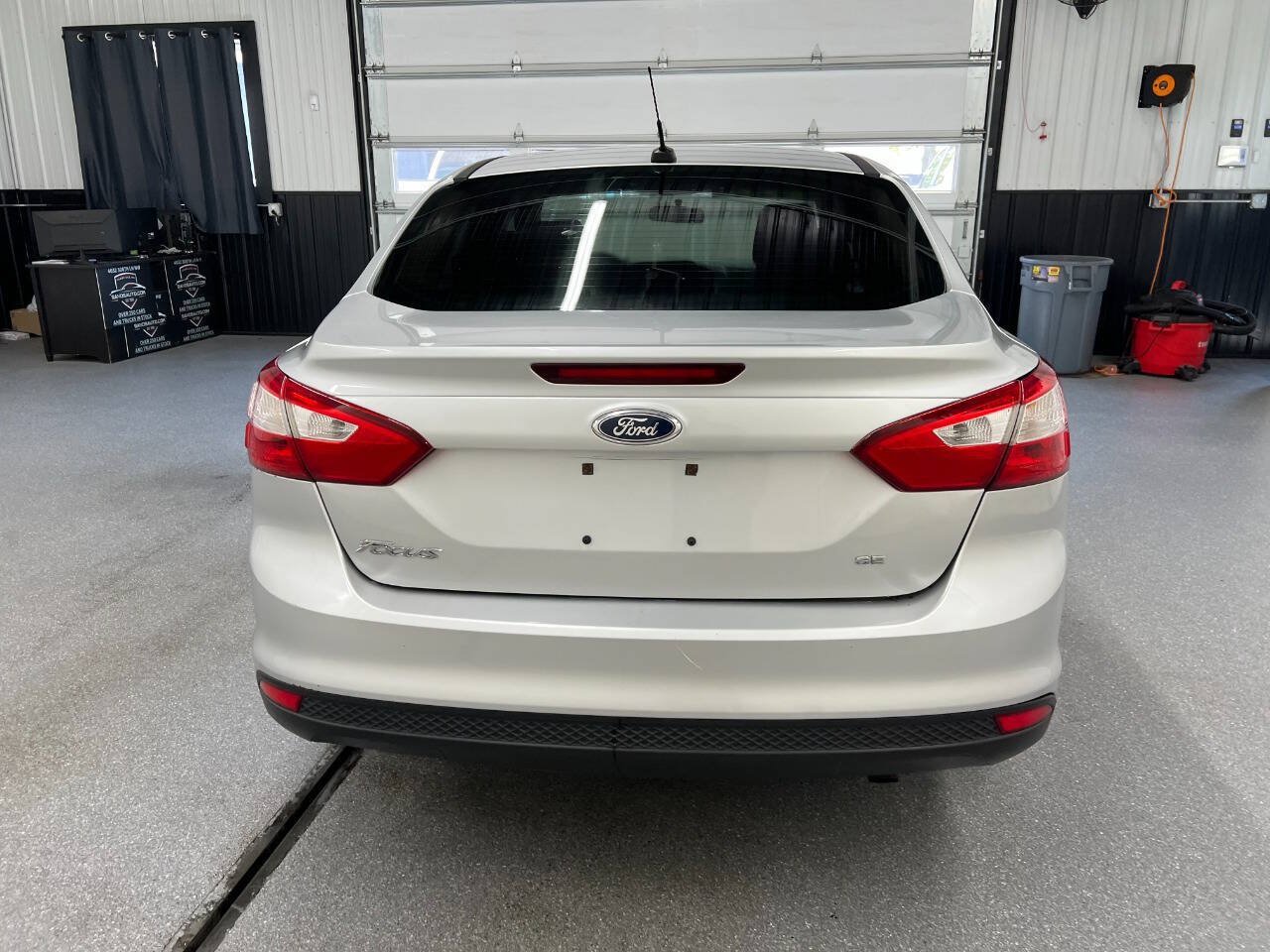 Used 2012 Ford Focus SE FWD image 5