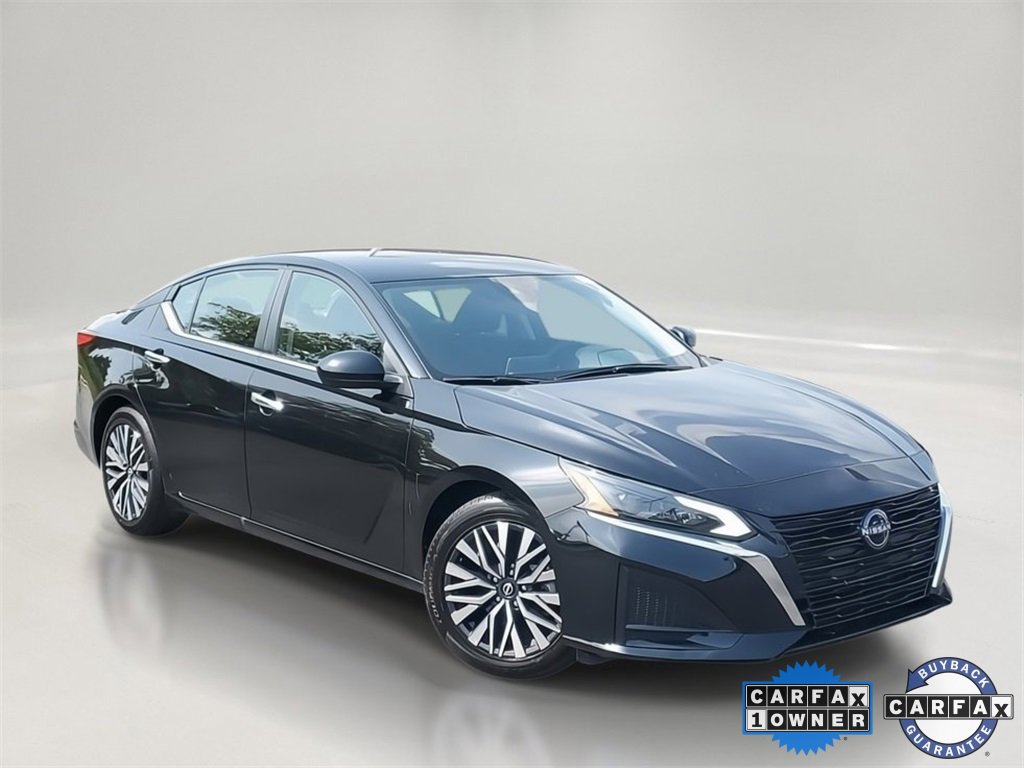 Used 2023 Nissan Altima 2.5 SV