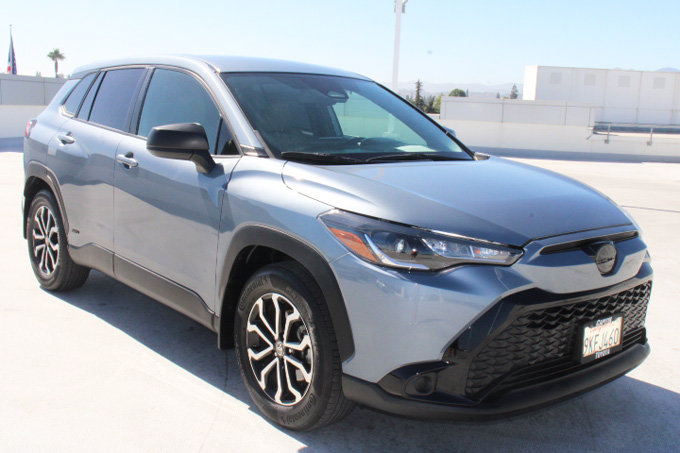Used 2024 Toyota Corolla Cross AWD Hybrid image 2