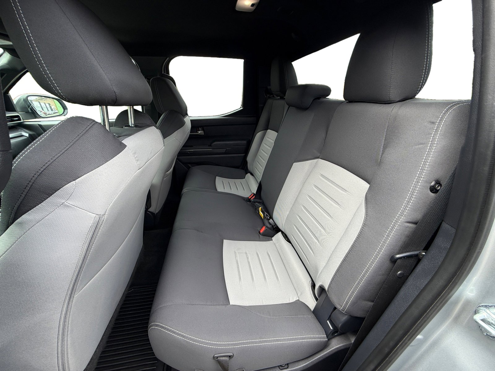 Used 2024 Toyota Tacoma TRD Off-Road image 16