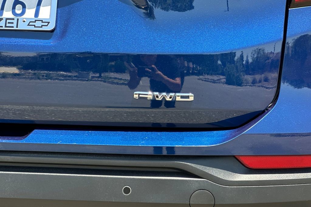 Used 2022 GMC Terrain SLE w/ LPO, Floor Liner Package image 11