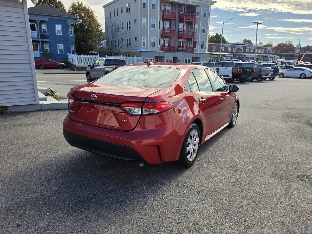 Used 2021 Toyota Corolla LE FWD image 6