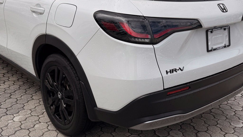Used 2024 Honda HR-V Sport image 16