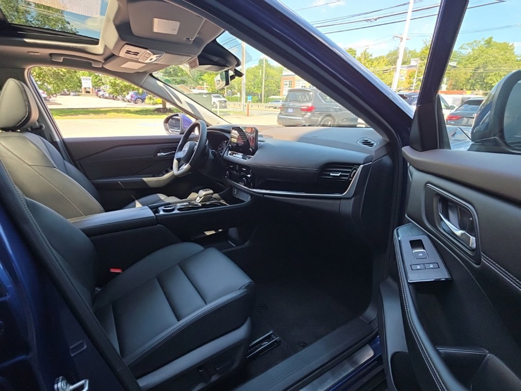 Certified 2023 Nissan Rogue SL w/ SL Premium Package AWD/4WD image 19