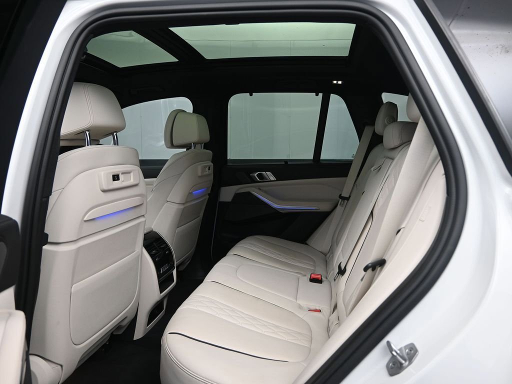 Used 2023 BMW X5 M50i w/ Executive Package image 28