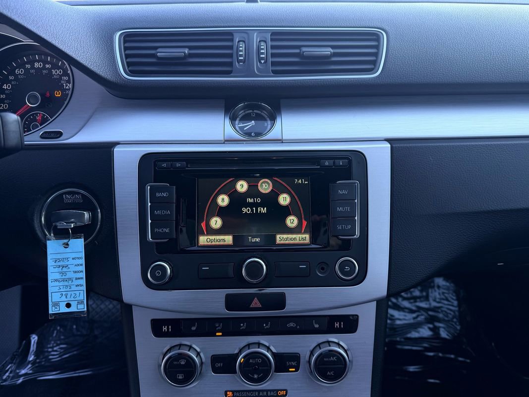 Used 2015 Volkswagen CC R-Line image 21