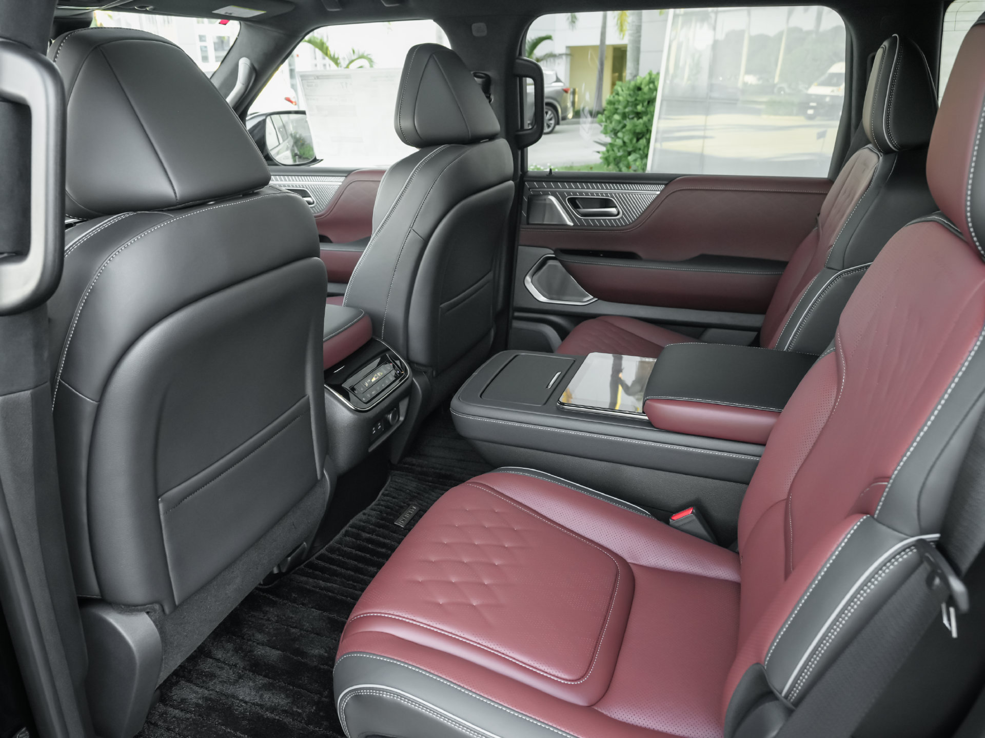 New 2027 INFINITI QX80 Autograph w/ Premium Cargo Package AWD/4WD image 5