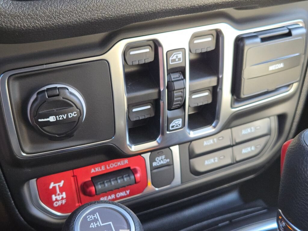 New 2026 Jeep Gladiator Willys AWD/4WD image 24