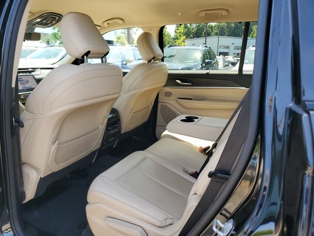 Certified 2021 Jeep Grand Cherokee L Limited w/ Luxury Tech Group II AWD/4WD image 16