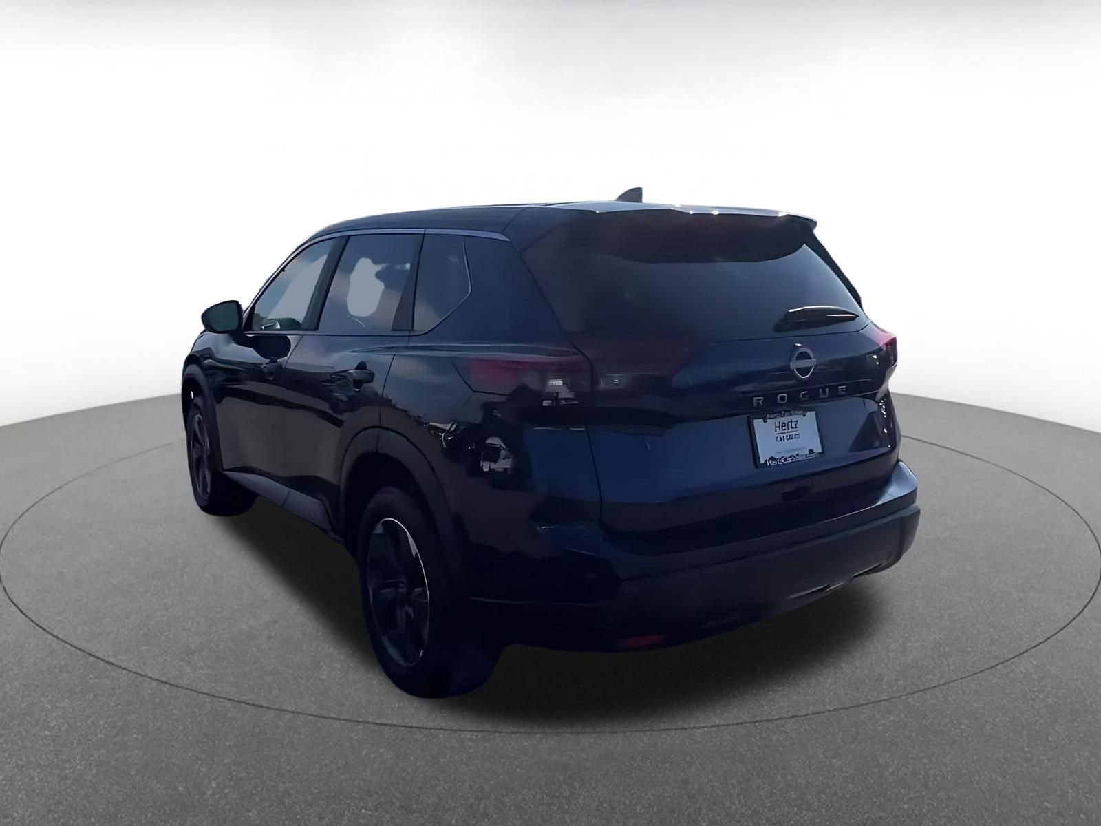Used 2025 Nissan Rogue SV image 11