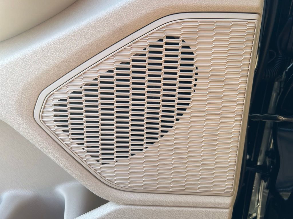 New 2025 Jeep Grand Cherokee Limited image 6