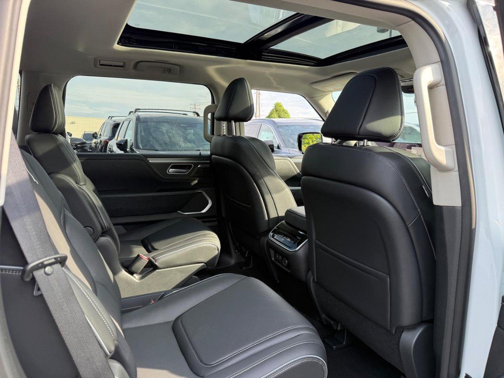 New 2027 INFINITI QX80 Luxe AWD/4WD image 5