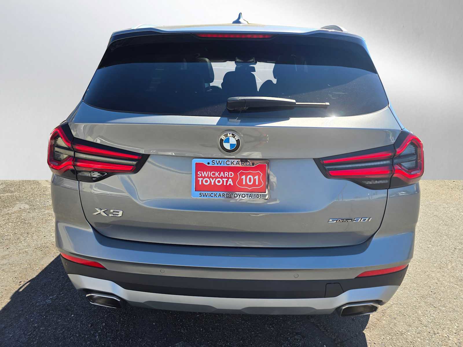 Used 2024 BMW X3 sDrive30i w/ Convenience Package image 4