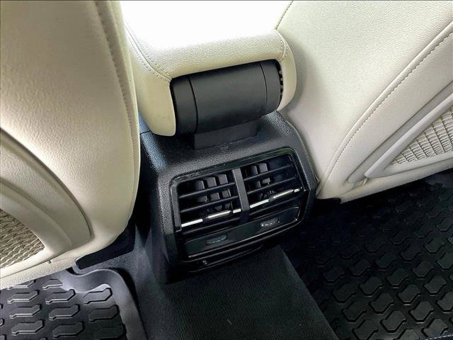 Used 2022 Audi Q3 2.0T Premium Plus AWD/4WD image 23