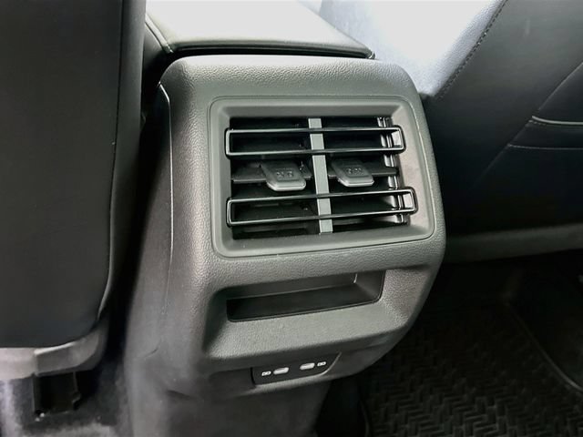 Certified 2025 Volkswagen Tiguan SE R-Line AWD/4WD image 25