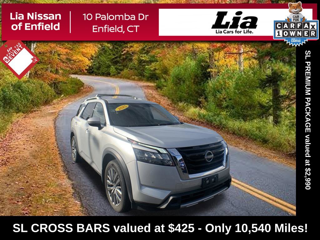 Used 2025 Nissan Pathfinder SL w/ SL Premium Package AWD/4WD image 1