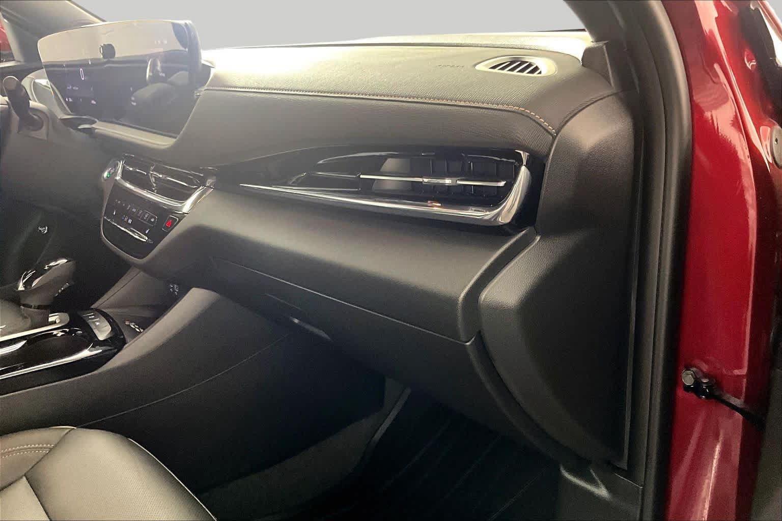 Certified 2025 Buick Envista Avenir FWD image 17