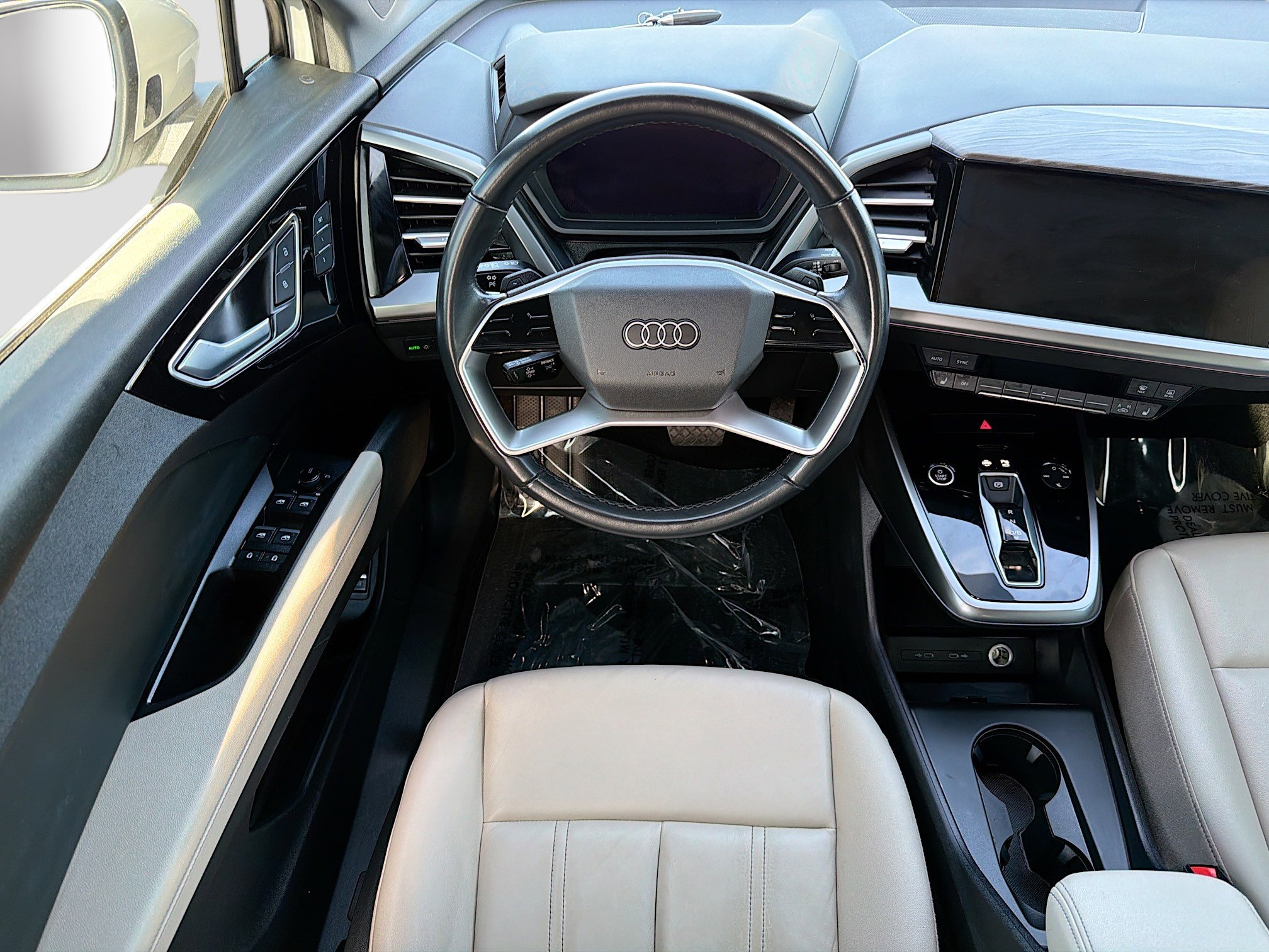 Used 2023 Audi Q4 e-tron Premium Plus image 16