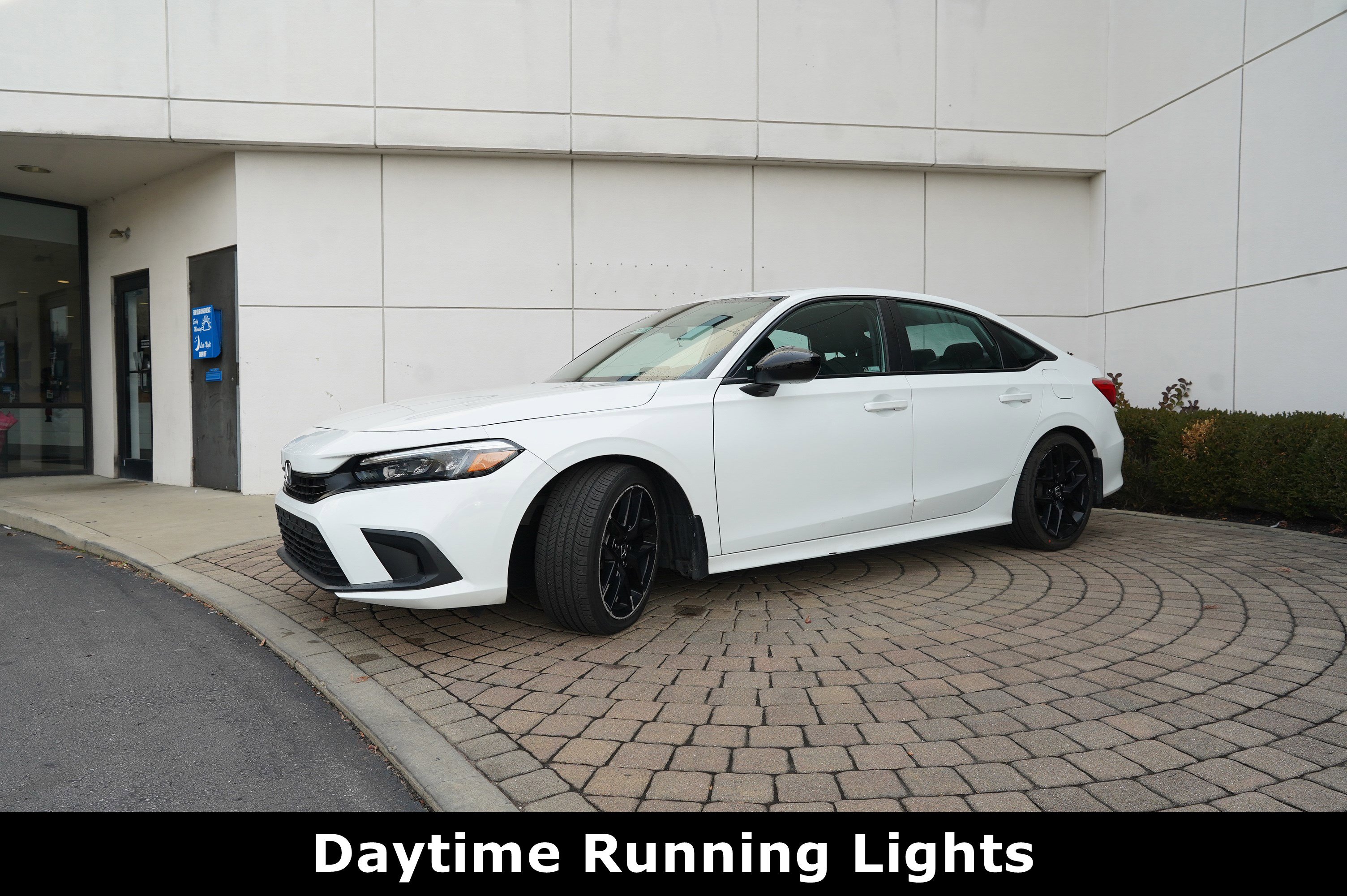 Used 2023 Honda Civic Sport image 17