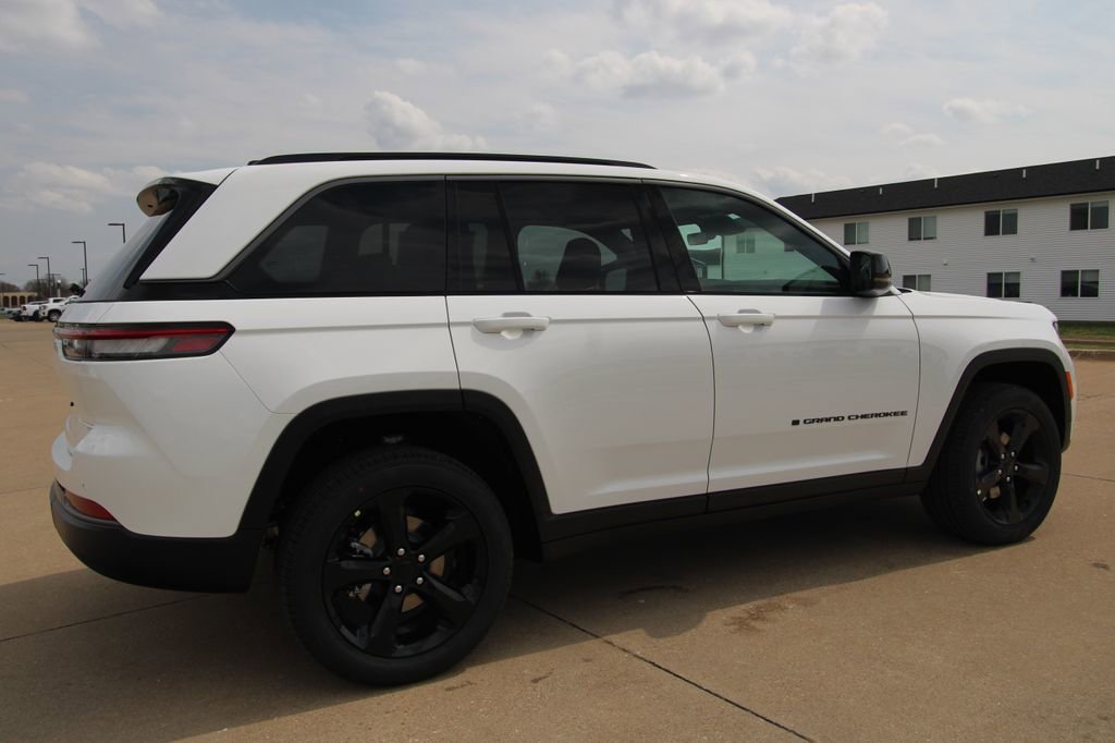 New 2026 Jeep Grand Cherokee Limited image 5