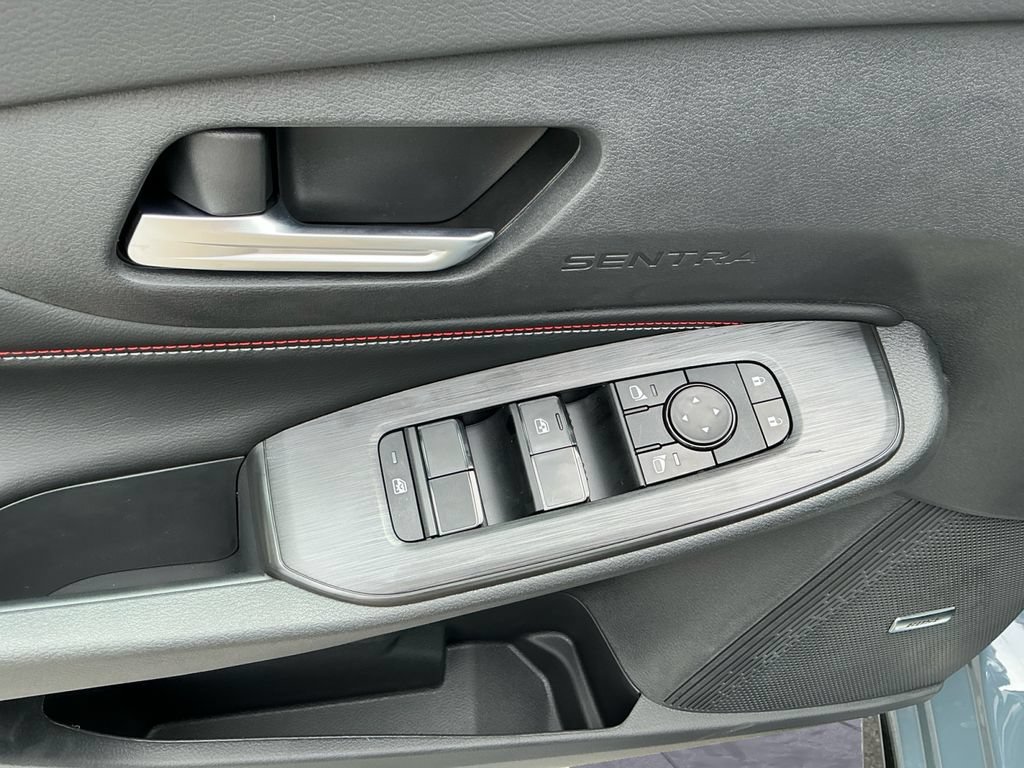 New 2026 Nissan Sentra SR w/ SR Premium Package FWD image 23