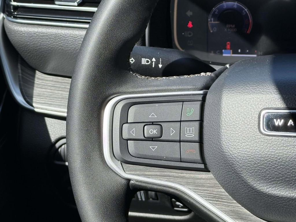 Used 2024 Jeep Wagoneer Series III image 22