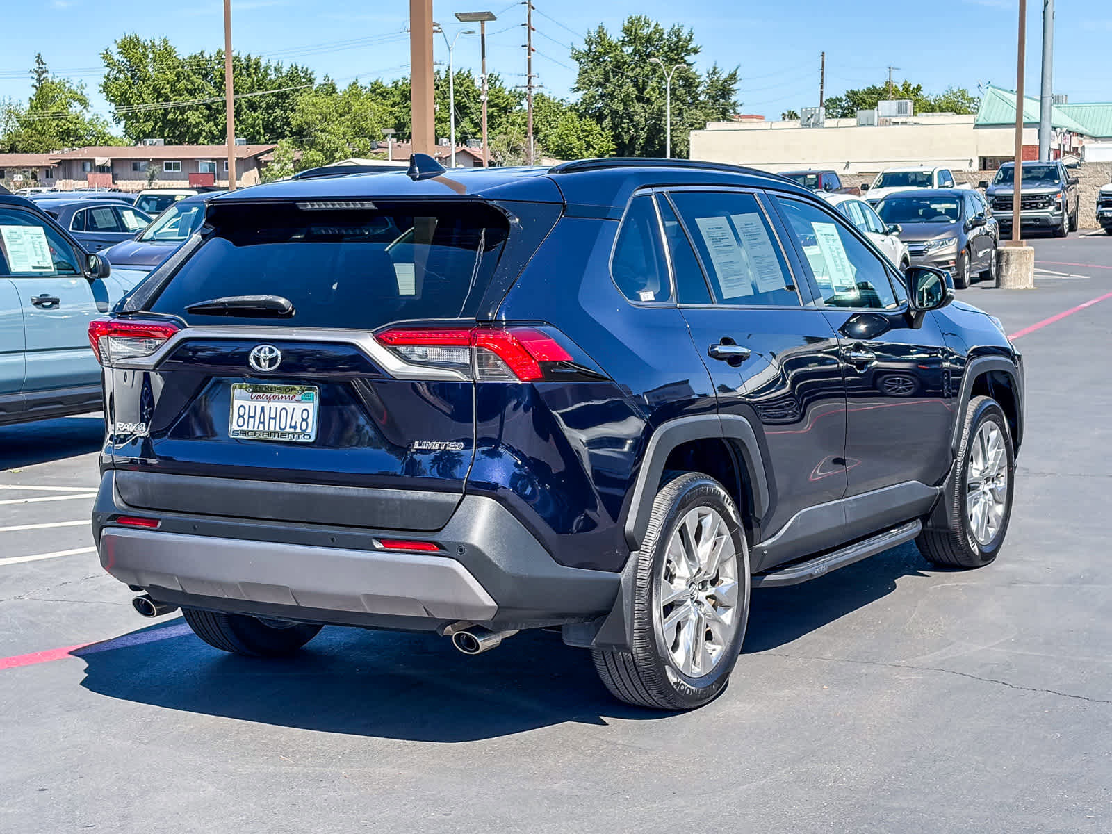 Used 2019 Toyota RAV4 Limited w/ Advanced Technology Package FWD image 4