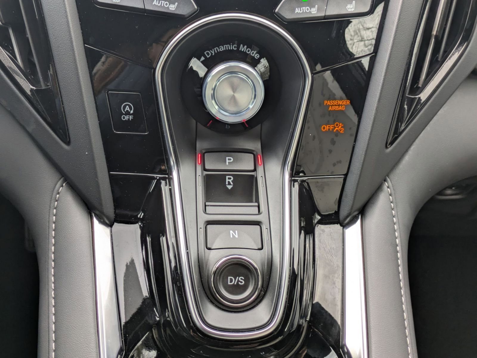 Certified 2025 Acura RDX SH-AWD image 15