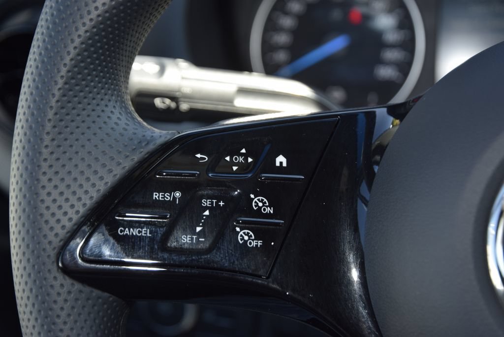 Used 2024 Mercedes-Benz eSprinter 170 Cargo image 21