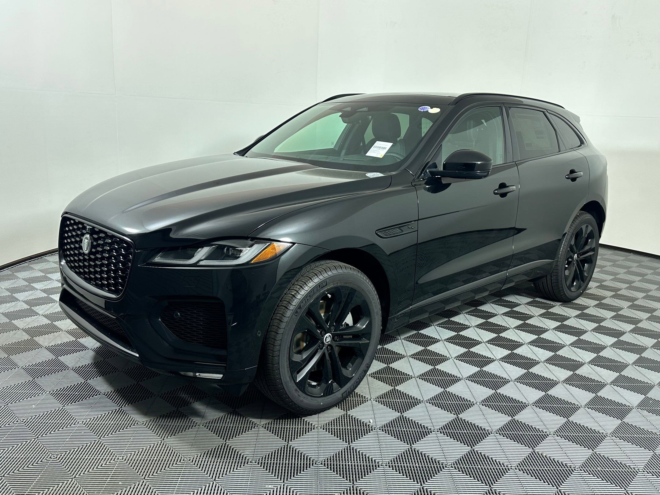 New 2026 Jaguar F-PACE R-Dynamic S video 1