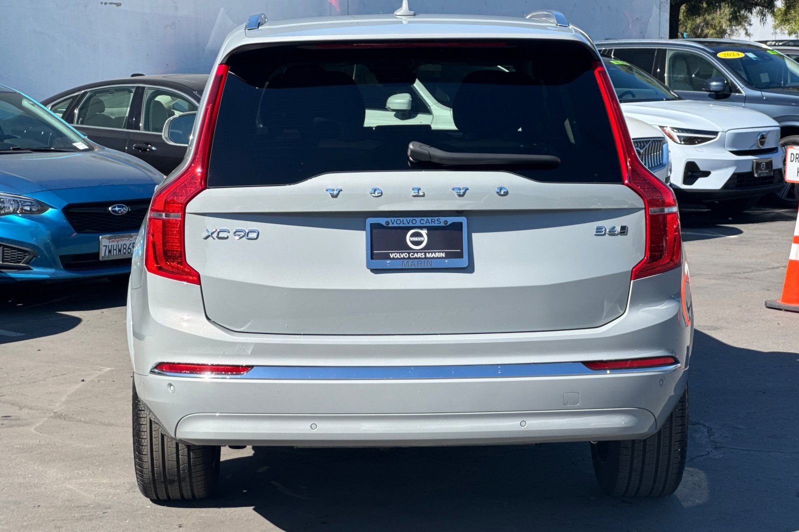 Used 2025 Volvo XC90 B6 Plus image 7